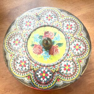 Vintage DANER ENGLAND Roses Floral Round TIN Litho BOX Tea Canister With Handle
